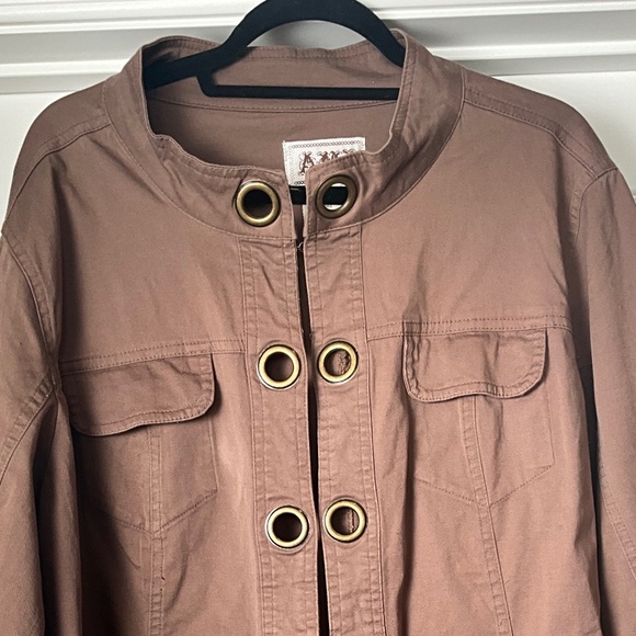 AMX Chic Barn Chore Utility Coat Cutout Grommets Bows Pockets Earthy Brown 2X - Picture 2 of 7
